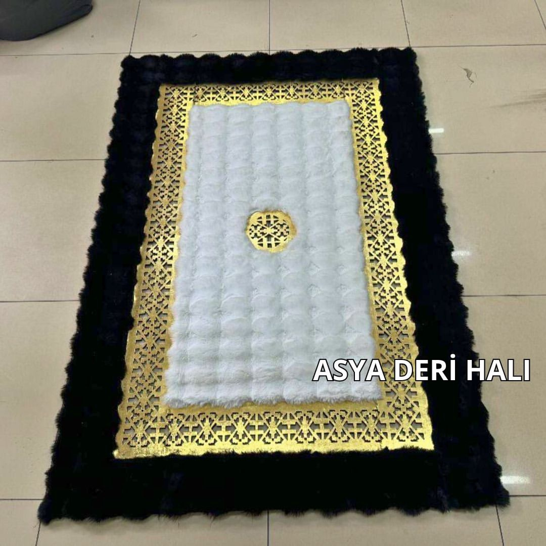 Dekoratif Peluş Siyah Gold Halı