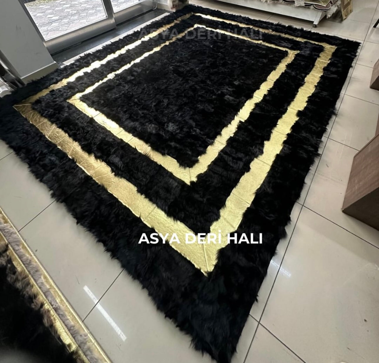Toskana Siyah Gold Lüks Halı